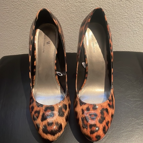 Worthington Leopard Heels Size 8 - Glossy - Picture 2 of 6